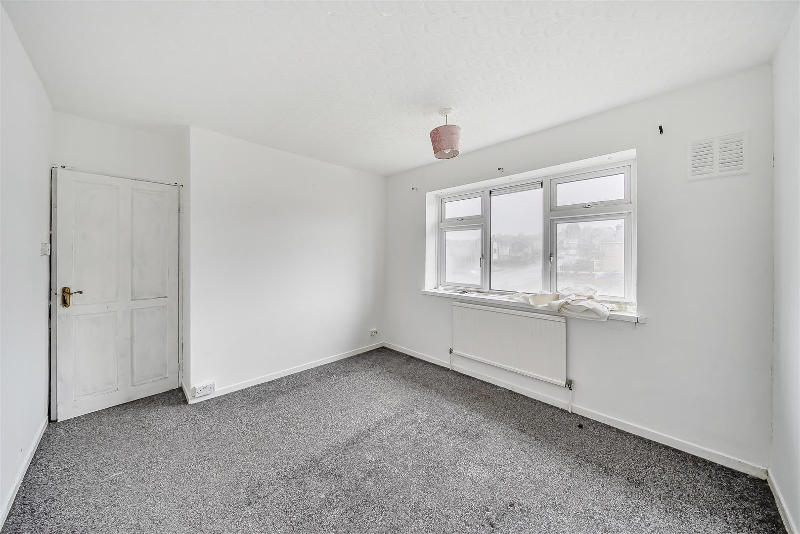 Upper Gendros Crescent, Gendros, Swansea, SA5 8DY